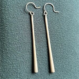 Me & Ro brushed silver earrings